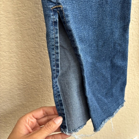 Blue Denim Women's Jeans Split hem 5/6 - Picture 4 of 12